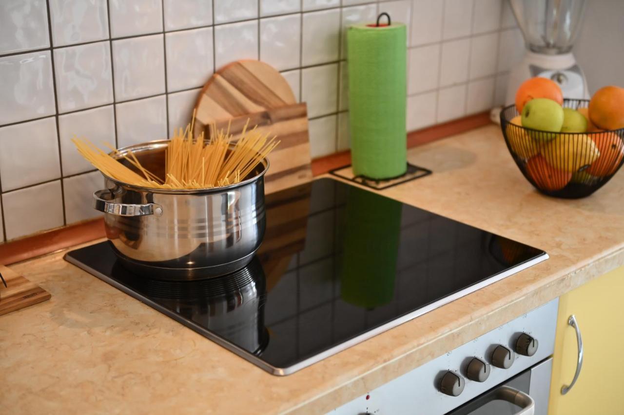 Rossy Appartement Rijeka Buitenkant foto