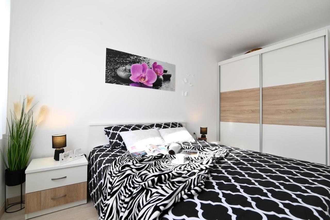 Rossy Appartement Rijeka Buitenkant foto